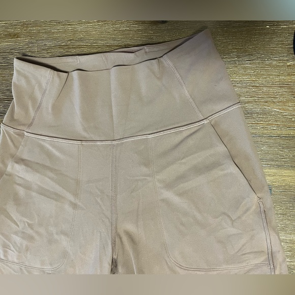 Lululemon Align high rise cropped pant - Picture 3 of 5